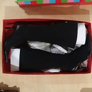 Black stretch boots Charles by Charles David 6 1/2